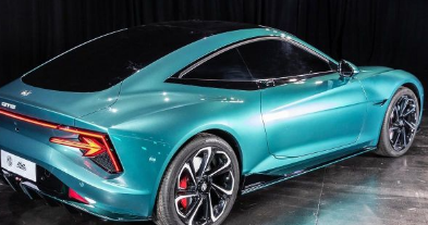 MG推出Cyber性感電動轎跑車概念車 引領(lǐng)電動汽車設(shè)計(jì)新風(fēng)潮